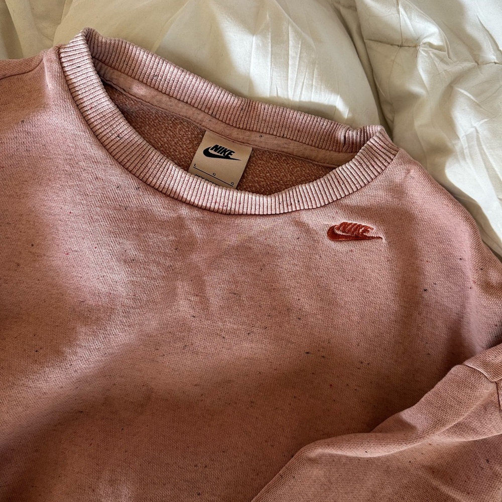 Nike Pink Sweatshirt - Picture 2 of 3